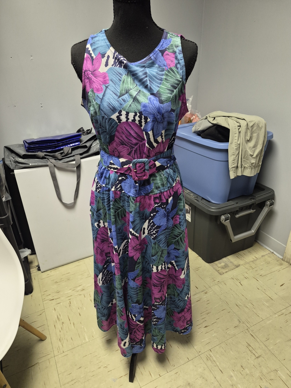 Sleeveless Floral Belted Midi Dress in Blue & Purple